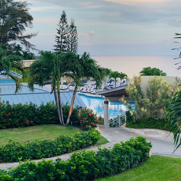 Meet your Posher, Corinne - Picture 1 of 1